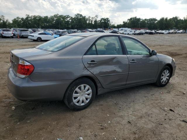 4T1BE32K35U941920 - 2005 TOYOTA CAMRY LE GRAY photo 3