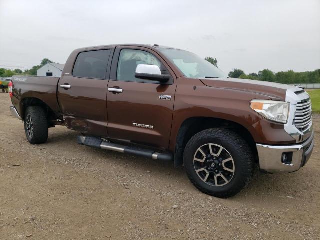 5TFHW5F11FX471136 - 2015 TOYOTA TUNDRA CREWMAX LIMITED BROWN photo 4