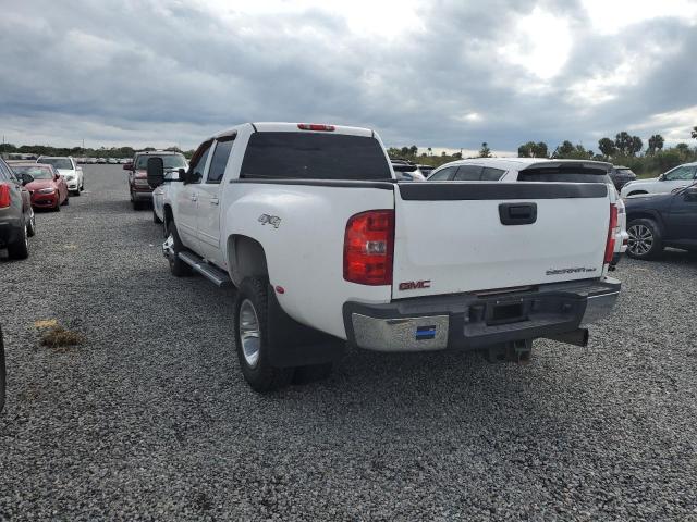 1GT424C87BF113867 - 2011 GMC SIERRA K3500 SLT WHITE photo 3