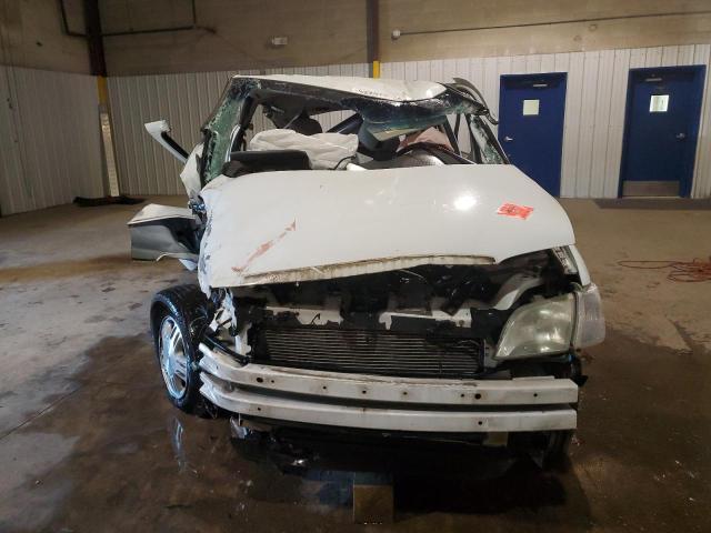 1GBDV13E05D144006 - 2005 CHEVROLET VENTURE INCOMPLETE WHITE photo 5