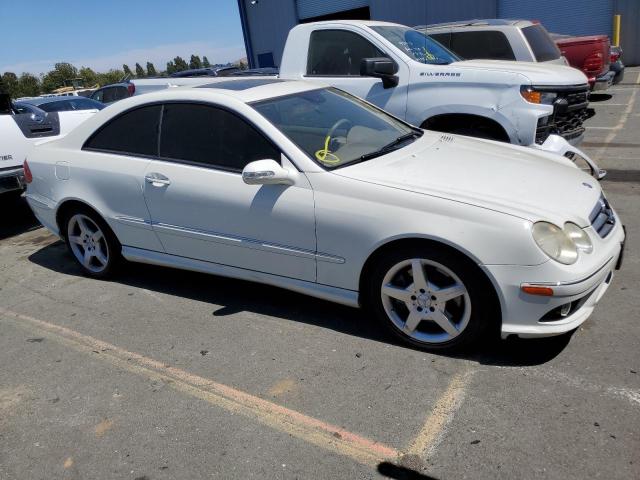 WDBTJ56H49F270216 - 2009 MERCEDES-BENZ CLK 350 WHITE photo 4