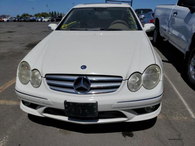 WDBTJ56H49F270216 - 2009 MERCEDES-BENZ CLK 350 WHITE photo 5