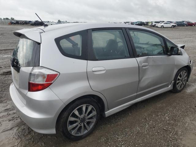 JHMGE8H50DC008830 - 2013 HONDA FIT SPORT GRAY photo 3