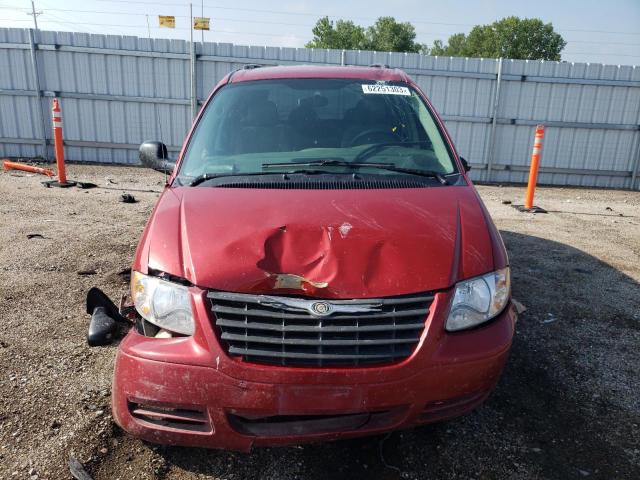 1A4GJ45R77B246210 - 2007 CHRYSLER TOWN & COU LX RED photo 5