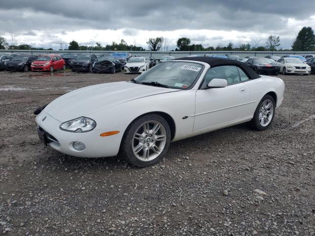 2001 JAGUAR XK8, 