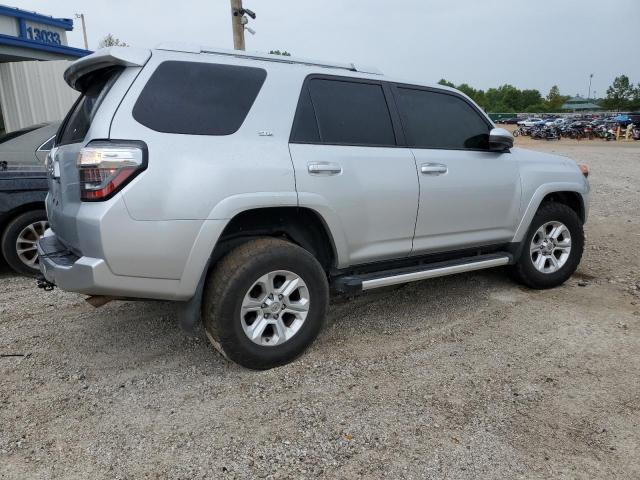 JTEBU5JR4G5399625 - 2016 TOYOTA 4RUNNER SR5/SR5 PREMIUM 银色 照片 3