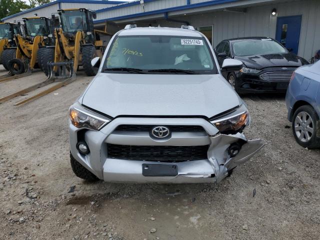 JTEBU5JR4G5399625 - 2016 TOYOTA 4RUNNER SR5/SR5 PREMIUM 银色 照片 5