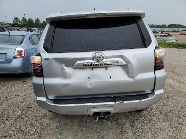JTEBU5JR4G5399625 - 2016 TOYOTA 4RUNNER SR5/SR5 PREMIUM 银色 照片 6