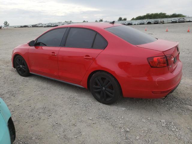 3VW5A7AJ3CM453370 - 2012 VOLKSWAGEN JETTA GLI RED photo 2