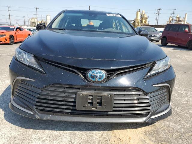 4T1C31AK1MU027633 - 2021 TOYOTA CAMRY LE BLACK photo 5