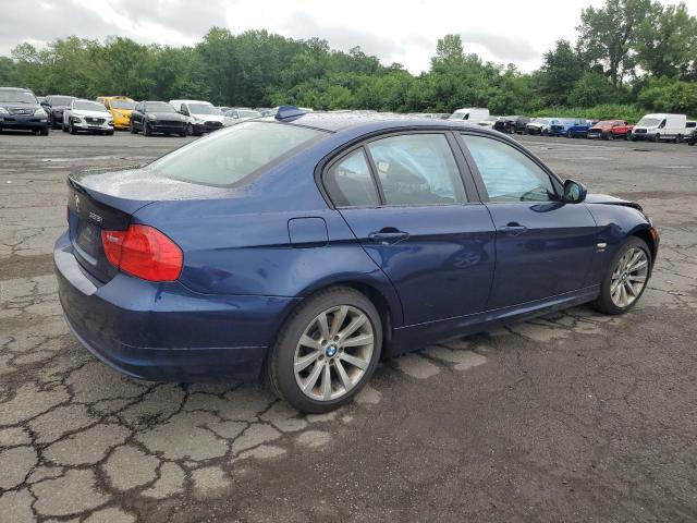 WBAPK5C56BA655383 - 2011 BMW 328 XI SULEV BLUE photo 3