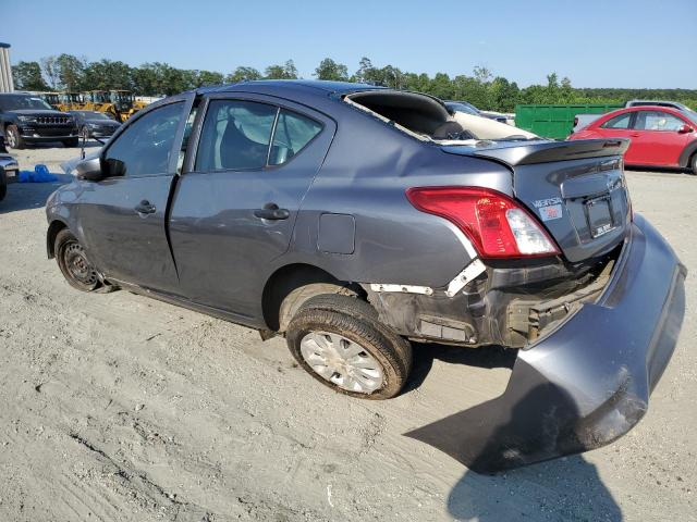 3N1CN7AP5KL830971 - 2019 NISSAN VERSA S 灰色 照片 2