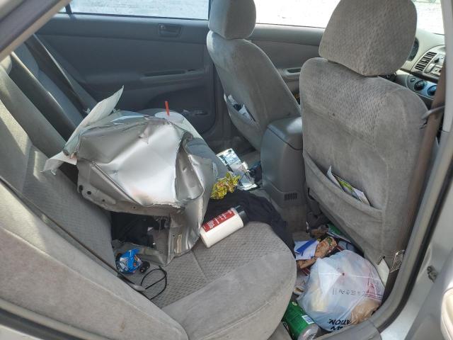 4T1BF32K72U011835 - 2002 TOYOTA CAMRY LE SILVER photo 12