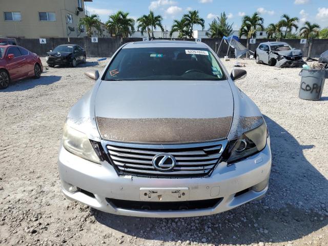 JTHGL5EF1A5040882 - 2010 LEXUS LS 460L SILVER photo 5