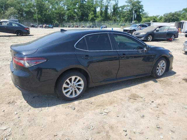 4T1C11AK0NU662124 - 2022 TOYOTA CAMRY LE 黑色 照片 3