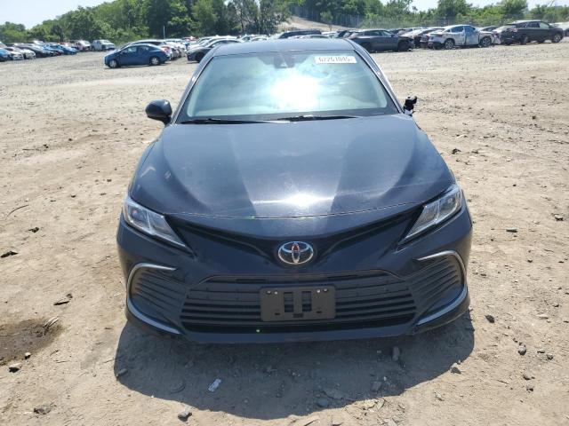 4T1C11AK0NU662124 - 2022 TOYOTA CAMRY LE 黑色 照片 5