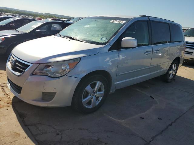 2V4RW3DG7BR642728 - 2011 VOLKSWAGEN ROUTAN SE SILVER photo 1