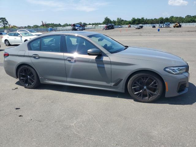 WBA13BK07MCF05638 - 2021 BMW M550XI GRAY photo 4