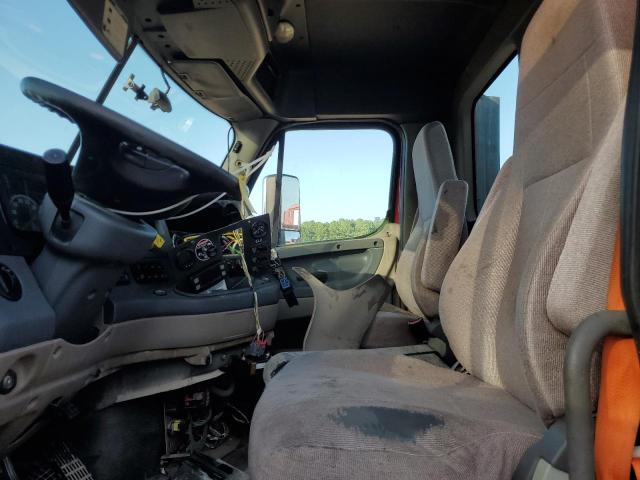 3AKJGEDVXKSKP3853 - 2019 FREIGHTLINER CASCADIA 1 Beyaz fotoğraf 6