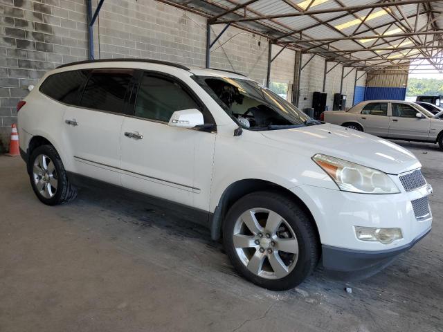 1GNKRLED5BJ339918 - 2011 CHEVROLET TRAVERSE LTZ WHITE photo 4