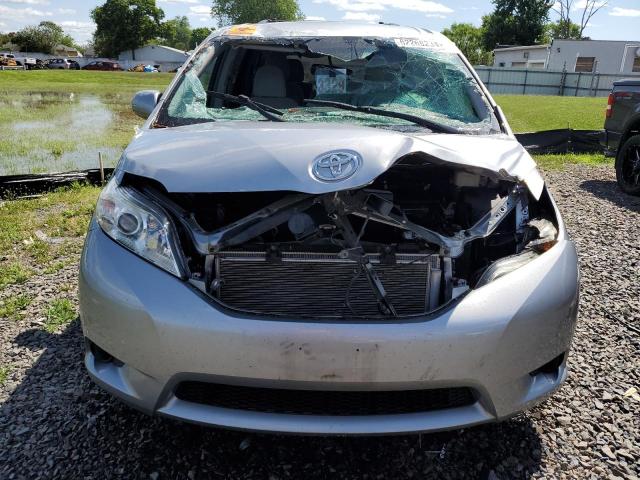 5TDKK3DC0GS727610 - 2016 TOYOTA SIENNA LE SILVER photo 5