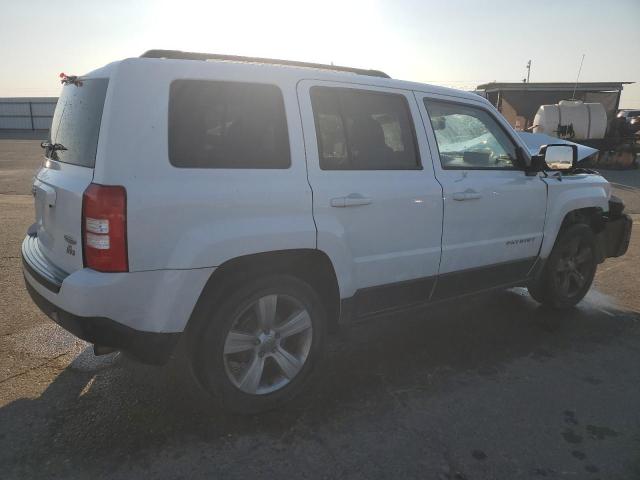 1C4NJPFA7GD647963 - 2016 JEEP PATRIOT LATITUDE WHITE photo 3