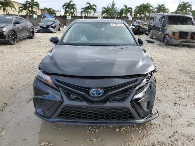 4T1G31AK4PU616455 - 2023 TOYOTA CAMRY SE NIGHT SHADE BLACK photo 5
