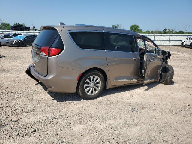 2C4RC1BG6JR149423 - 2018 CHRYSLER PACIFICA TOURING L TAN photo 3