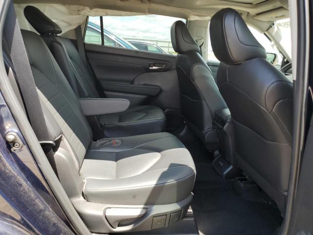 5TDGZRBH3NS227229 - 2022 TOYOTA HIGHLANDER XLE BLUE photo 11