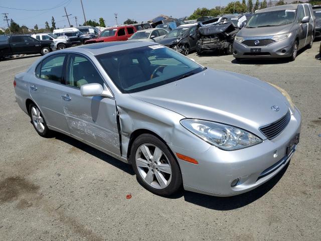 JTHBA30G255076512 - 2005 LEXUS ES 330 SILVER photo 4