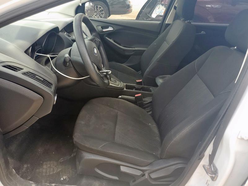 1FADP3K24JL321932 - 2018 FORD FOCUS SE 白色 照片 7