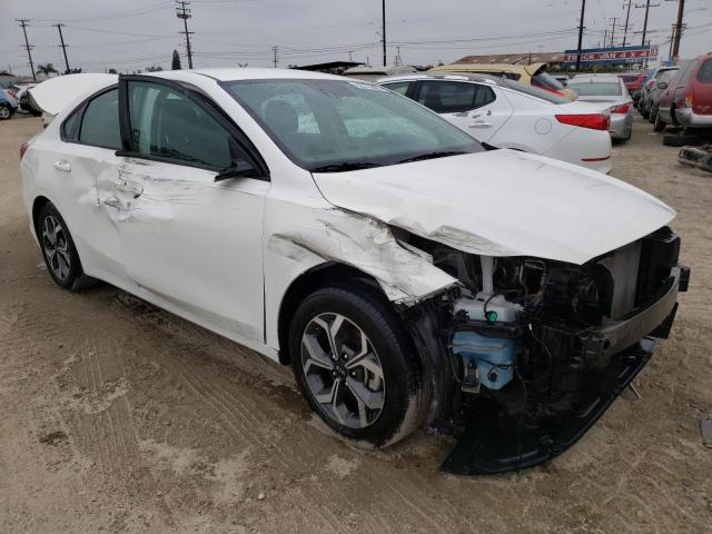 3KPF24ADXKE096498 - 2019 KIA FORTE FE WHITE photo 4