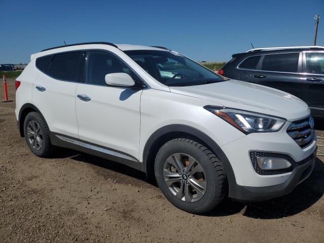 5XYZU3LB7GG368626 - 2016 HYUNDAI SANTA FE S WHITE photo 4