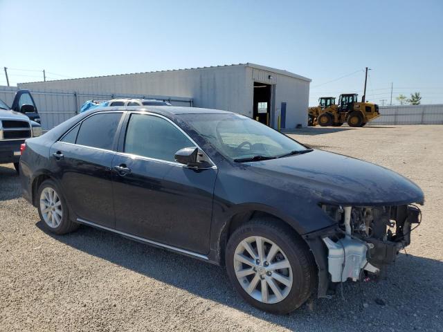 4T4BF1FK1CR210031 - 2012 TOYOTA CAMRY BASE Schwarz Foto 4