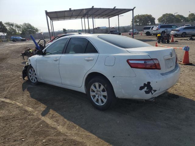 JTNBK46K373021769 - 2007 TOYOTA CAMRY LE WHITE photo 2