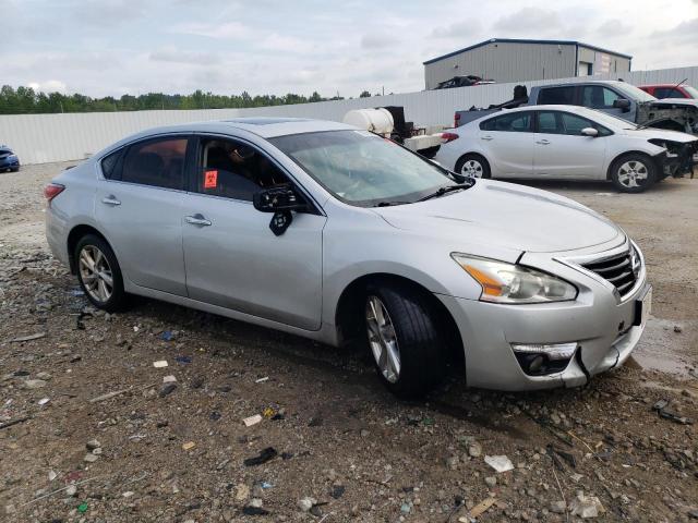 1N4AL3AP8FN888586 - 2015 NISSAN ALTIMA 2.5 SILVER photo 4