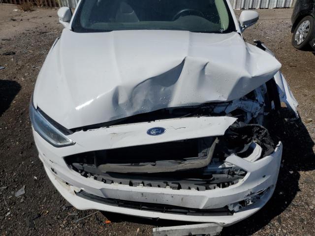 3FA6P0D99JR132518 - 2018 FORD FUSION TITANIUM/PLATINUM WHITE photo 11