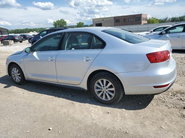 3VW637AJ2EM281964 - 2014 VOLKSWAGEN JETTA HYBRID SILVER photo 2