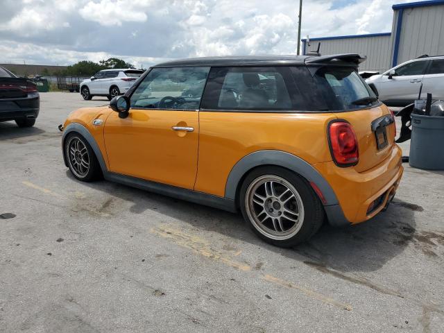 WMWXP7C52F2C60102 - 2015 MINI COOPER S YELLOW photo 2