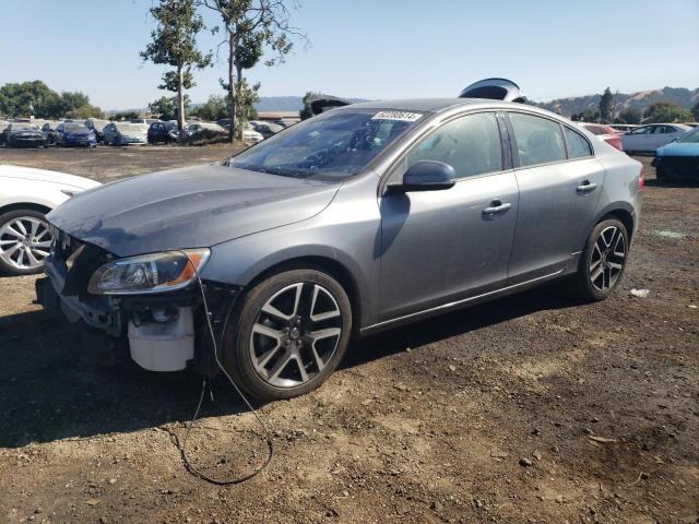 2017 VOLVO S60, 