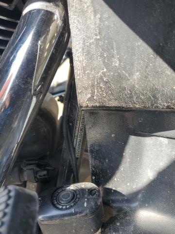 1HD1FCW161Y648531 - 2001 HARLEY-DAVIDSON FLHTCUI 黑色 照片 8