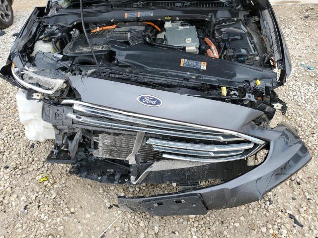 3FA6P0PU8JR163100 - 2018 FORD FUSION SE PHEV GRAY photo 11