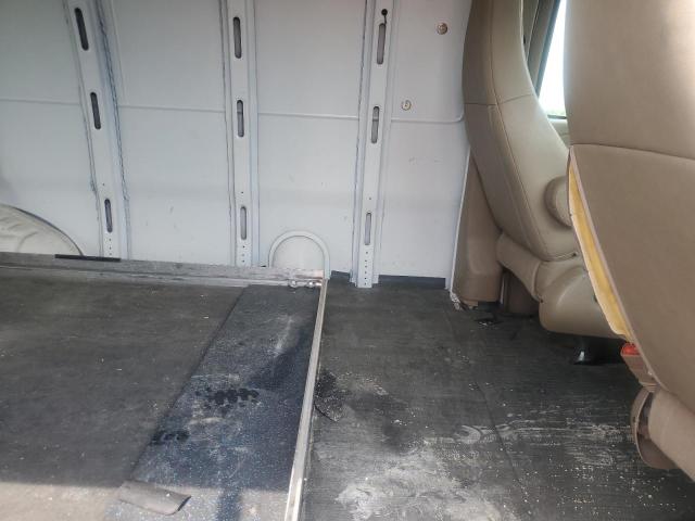 1GCWGAFG4L1255037 - 2020 CHEVROLET EXPRESS G2500 白色 照片 11