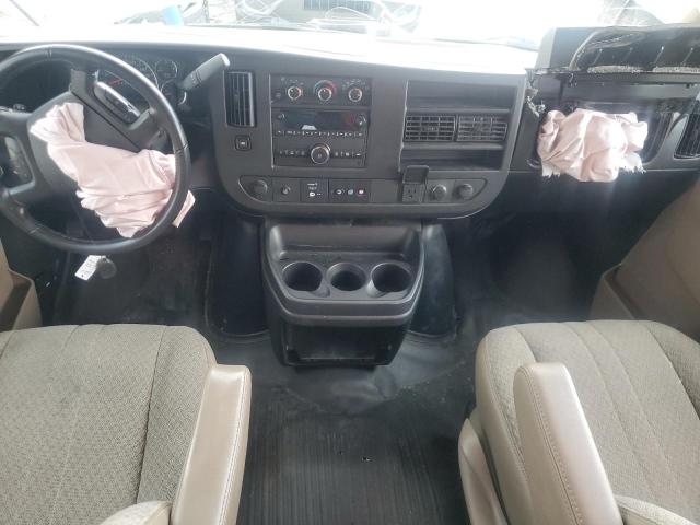 1GCWGAFG4L1255037 - 2020 CHEVROLET EXPRESS G2500 白色 照片 8