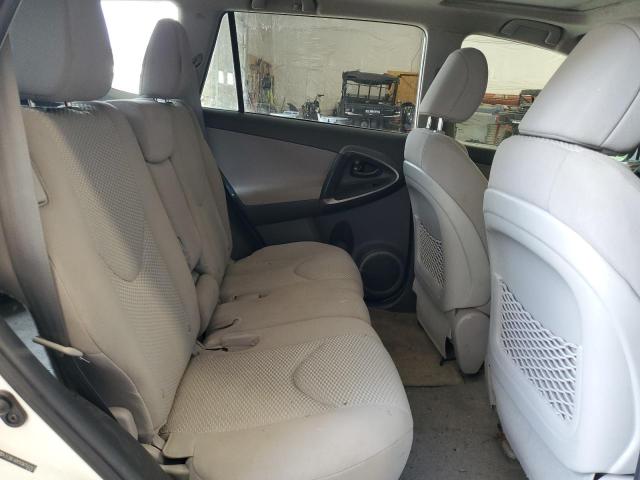 2T3BF4DV5CW254243 - 2012 TOYOTA RAV4 WHITE photo 11