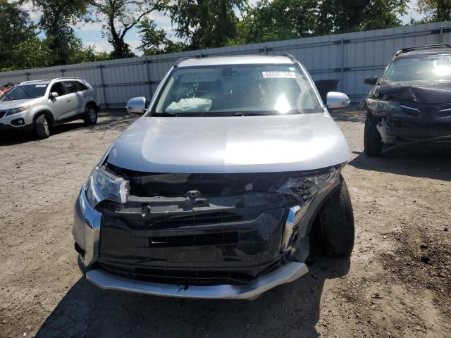 JA4AZ3A37GZ009704 - 2016 MITSUBISHI OUTLANDER SE SILVER photo 5