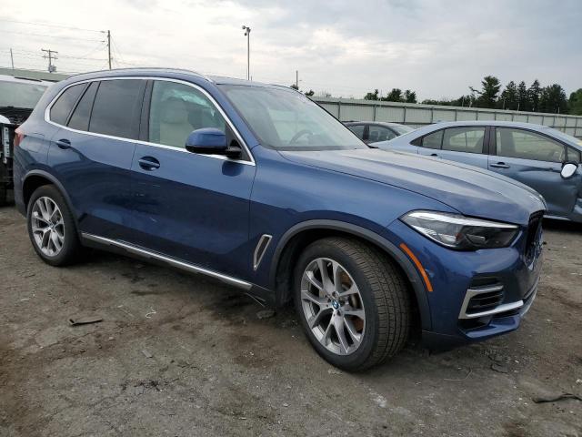 5UXCR6C04N9N26893 - 2022 BMW X5 XDRIVE40I BLUE photo 4
