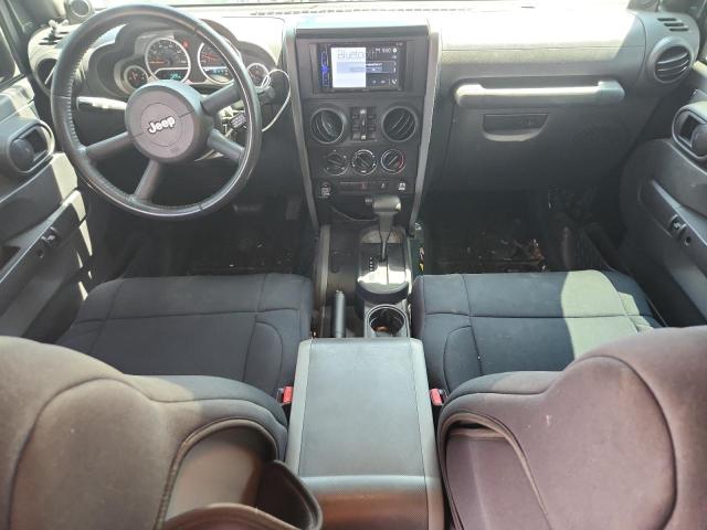 1J4BB3H15AL151928 - 2010 JEEP WRANGLER UNLIMITED SPORT GREEN photo 8