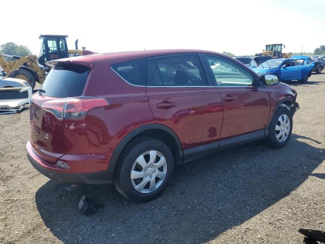 2T3BFREV2JW724673 - 2018 TOYOTA RAV4 LE أحمر صورة 3