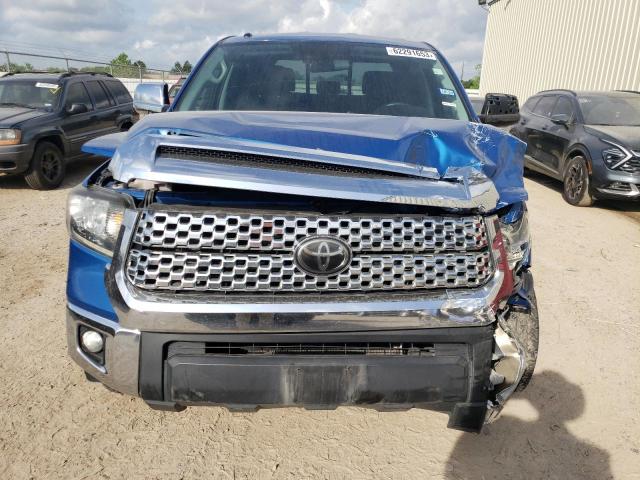 5TFRM5F14JX126122 - 2018 TOYOTA TUNDRA DOUBLE CAB SR/SR5 BLUE photo 5